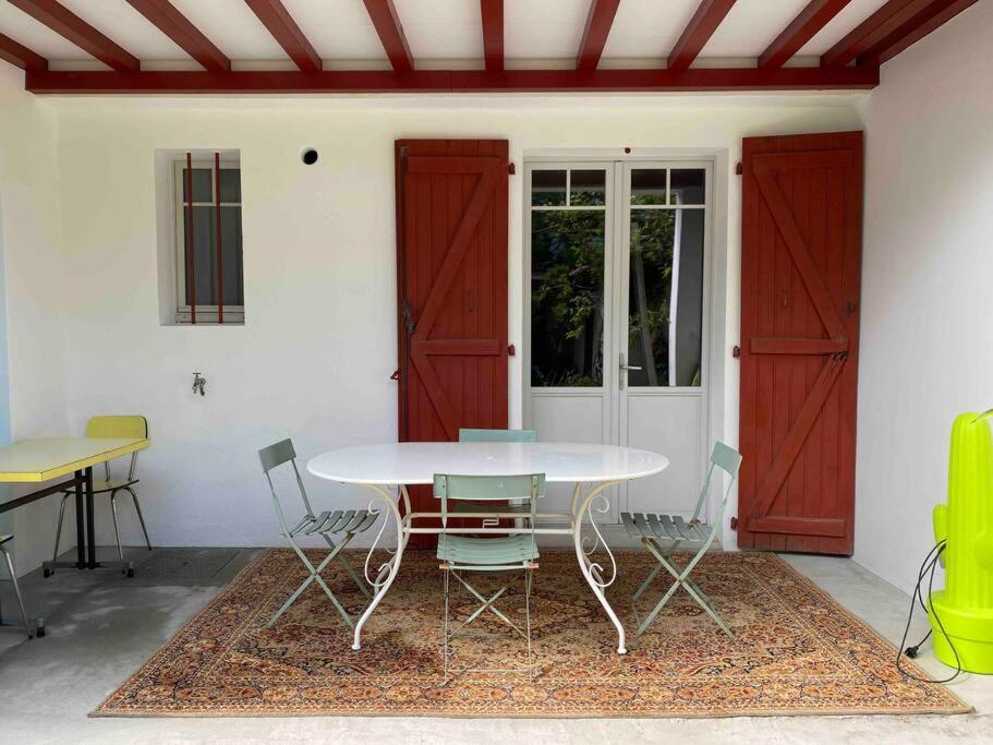 Appartement En Rez De Jardin 씨부르 외부 사진