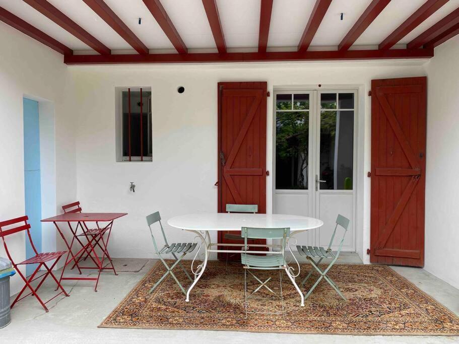 Appartement En Rez De Jardin 씨부르 외부 사진